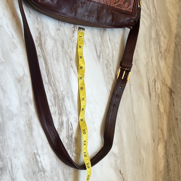 SAS Vintage Embossed Leather Purse - Picture 8 of 8